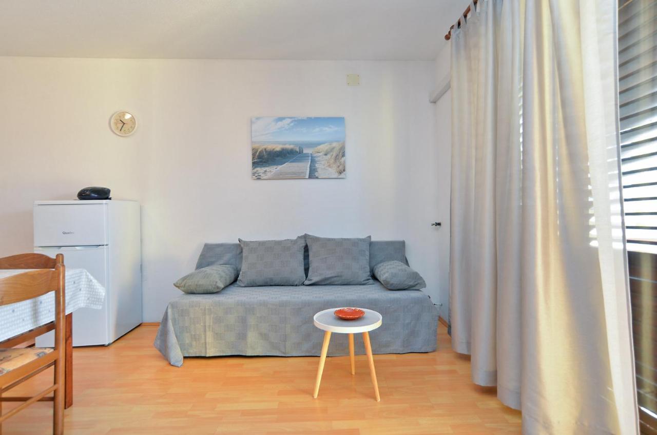 Apartment Jadranko 1761 Peroj Exteriör bild