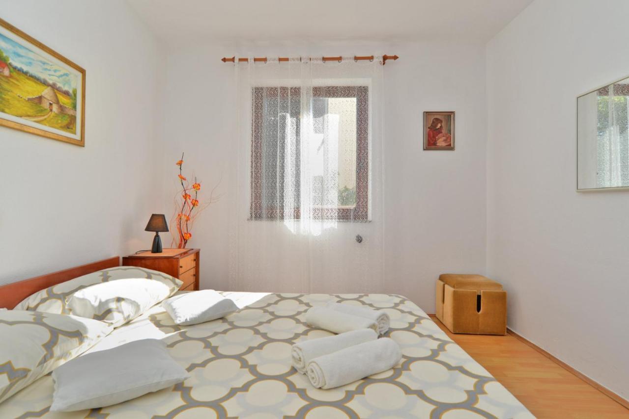 Apartment Jadranko 1761 Peroj Exteriör bild